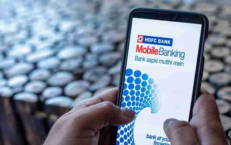 How to Register, Login and Transfer Funds Using HDFC Mobile Banking App?